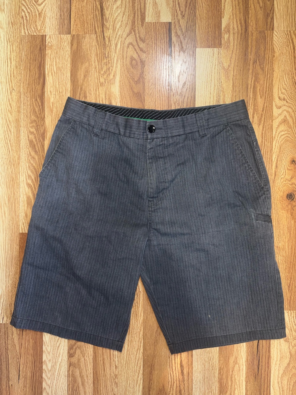 Fox Products of the Revolution Men’s Gray Striped Casual Shorts Size 36